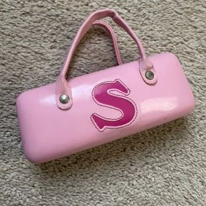 Vintage “S” Sunglasses Holder
